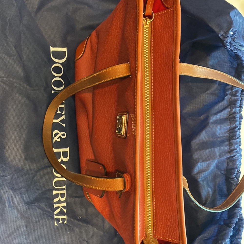 Dooney & Bourke Medium handbag - Picture 3 of 8